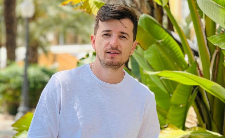 Premiera muzicala de la Radu Sirbu! Fostul membru al trupei O-Zone a lansat piesa „In ochii tai”: „O piesa minunata” - VIDEO