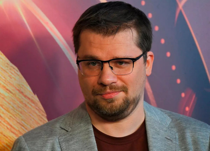 Garik Harlamov - moment de sinceritate. Afla in ce relatie se afla umoristul cu fostele sale sotii