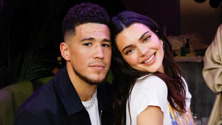 Dupa mult timp, paparazzi i-au surprins pe Kendall Jenner si Devin Booker impreuna. Vezi ce tinute au purtat vedetele - FOTO Dupa mult timp, paparazzi i-au surprins pe Kendall Jenner si Devin Booker impreuna. Vezi ce tinute au purtat vedetele - FOTO