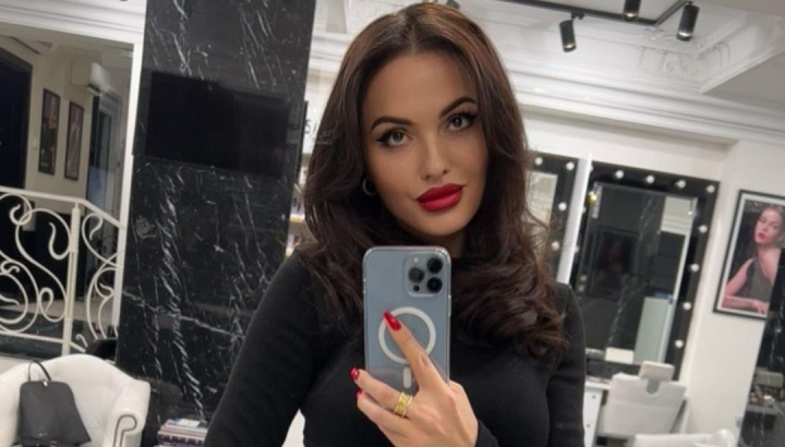 Cu kilograme in plus si fara machiaj! Vezi cum arata Tany Vander cu 15 ani in urma: „Esti de admirat” - VIDEO Cu kilograme in plus si fara machiaj! Vezi cum arata Tany Vander cu 15 ani in urma: „Esti de admirat” - VIDEO