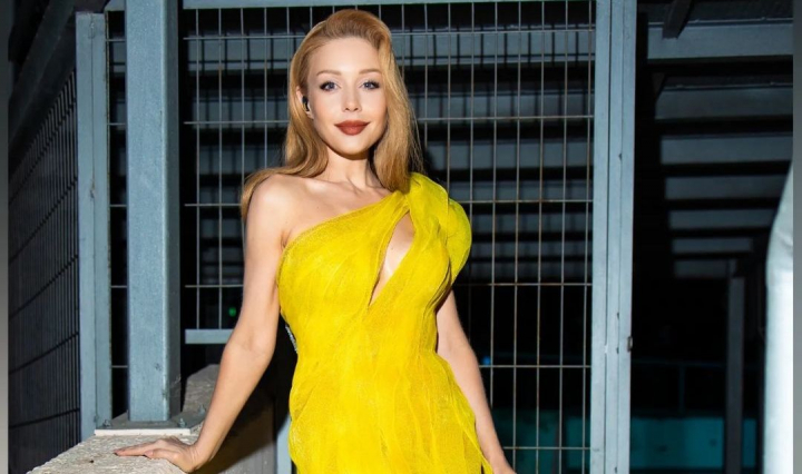 Tina Karol - sedinta foto exclusiva pentru revista Vogue! Artista a pozat pe strazile din Tokyo - FOTO Tina Karol - sedinta foto exclusiva pentru revista Vogue! Artista a pozat pe strazile din Tokyo - FOTO