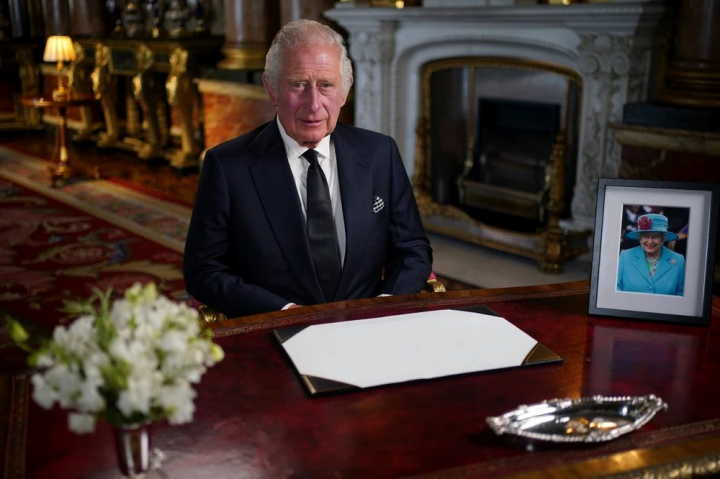 Charles le transmite dragostea sa lui Harry si Meghan. Primul discurs al Regelui Charles le transmite dragostea sa lui Harry si Meghan. Primul discurs al Regelui