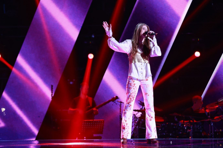 Antrenorii, cuceriti de aparitia si timbrul moldovencei Mihailinei Moisa: "Esti foarte interesanta ca voce!" - VIDEO Antrenorii, cuceriti de aparitia si timbrul moldovencei Mihailinei Moisa: "Esti foarte interesanta ca voce!" - VIDEO