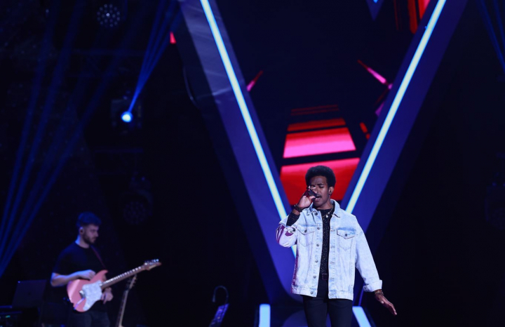 Winael Baldus, aplaudat in picioare de toti antrenorii de la Vocea Romaniei: “A fost dumnezeiesc. Ai putea sa castigi Vocea Romaniei!” - VIDEO Winael Baldus, aplaudat in picioare de toti antrenorii de la Vocea Romaniei: “A fost dumnezeiesc. Ai putea sa castigi Vocea Romaniei!” - VIDEO