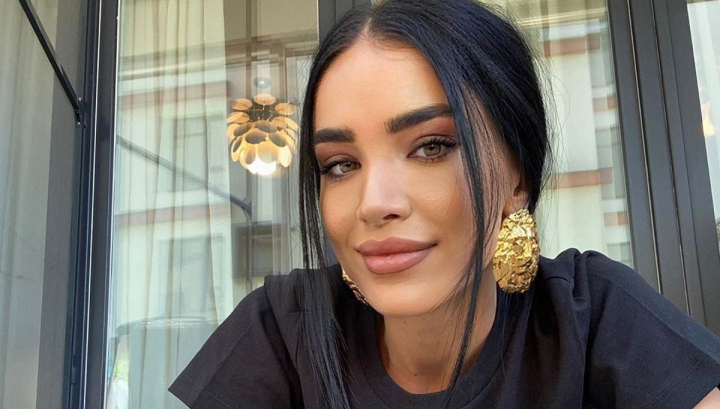 Adelina Pestritu, probleme cu anxietatea: „M-am inchis in camera si m-am descarcat plangand”
Adelina Pestritu, probleme cu anxietatea: „M-am inchis in camera si m-am descarcat plangand”