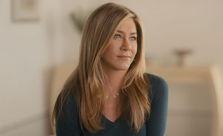 Este noua vecina a Printului Harry! Jennifer Aniston a cumparat casa lui Oprah Winfrey in suma de aproape 15 milioane de dolari - FOTO Este noua vecina a Printului Harry! Jennifer Aniston a cumparat casa lui Oprah Winfrey in suma de aproape 15 milioane de dolari - FOTO