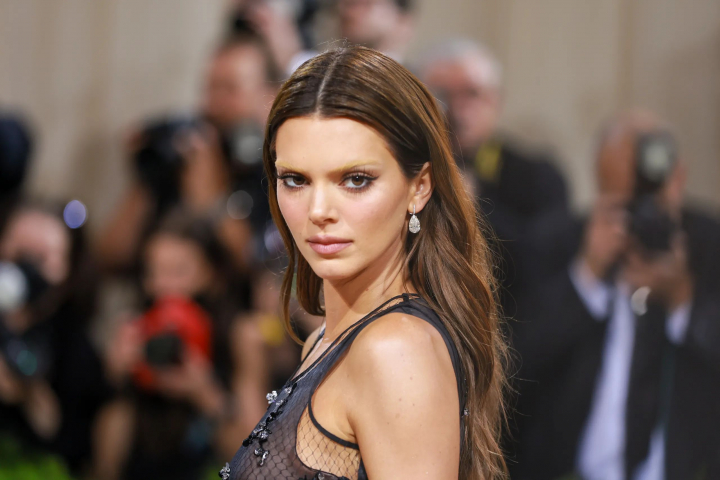 Kendall Jenner, despre inceputurile sale in modeling: „Am fost suprasolicitata. Nu eram fericita” Kendall Jenner, despre inceputurile sale in modeling: „Am fost suprasolicitata. Nu eram fericita”