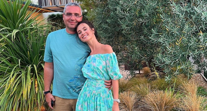 Nina Cretu - dezvaluiri neasteptate despre relatia sa cu Renato Usatii. Afla cum s-au cunoscut cei doi indragostiti: „Am crezut ca e o gluma de la inceput...” - FOTO Nina Cretu - dezvaluiri neasteptate despre relatia sa cu Renato Usatii. Afla cum s-au cunoscut cei doi indragostiti: „Am crezut ca e o gluma de la inceput...” - FOTO