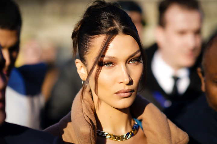 Bella Hadid a recunoscut ca la inceputul carierei sale plangea zilnic: „Am crezut ca este normal sa ma confrunt cu aceasta anxietate cronica” Bella Hadid a recunoscut ca la inceputul carierei sale plangea zilnic: „Am crezut ca este normal sa ma confrunt cu aceasta anxietate cronica”