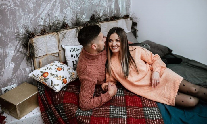 Diana Stoica si sotul sau au organizat o nunta demna, unde au fost invitati multi artisti din Republica Moldova. Vezi ce tinute au avut mirii, dar si invitatii lor speciali: „Dupa cum vedeti, rochia este pe cinste” - VIDEO Diana Stoica si sotul sau au organizat o nunta demna, unde au fost invitati multi artisti din Republica Moldova. Vezi ce tinute au avut mirii, dar si invitatii lor speciali: „Dupa cum vedeti, rochia este pe cinste” - VIDEO