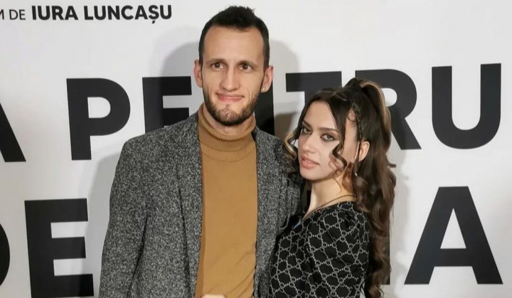 Au facut cunostinta pe TikTok si acum sunt de nedespartit! Afla frumoasa poveste de dragoste a moldovencei Alina Creciun si a romanului Andrei Ungureanu, cunoscut drept Omul cu Tourette: „Nu am cunoscut asa un om niciodata, eram curioasa” - VIDEO Au facut cunostinta pe TikTok si acum sunt de nedespartit! Afla frumoasa poveste de dragoste a moldovencei Alina Creciun si a romanului Andrei Ungureanu, cunoscut drept Omul cu Tourette: „Nu am cunoscut asa un om niciodata, eram curioasa” - VIDEO