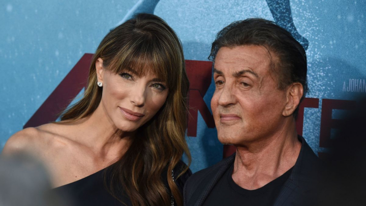 Sylvester Stallone nu mai divorteaza de Jennifer Flavin? Ce a publicat actorul pe retelele sale de socializare - FOTO Sylvester Stallone nu mai divorteaza de Jennifer Flavin? Ce a publicat actorul pe retelele sale de socializare - FOTO