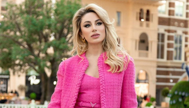 Imagini de poveste! Natalia Gordienko, in rolul lui Alice din Tara Minunilor, in cea mai recenta sedinta foto a sa: „Frumoasa ideea acestei sedinte” - FOTO Imagini de poveste! Natalia Gordienko, in rolul lui Alice din Tara Minunilor, in cea mai recenta sedinta foto a sa: „Frumoasa ideea acestei sedinte” - FOTO