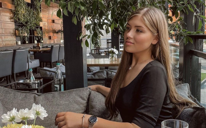 Vlada Botan - schimbare radicala de look! Vezi cum arata acum tanara bloggerita: „Cale de intoarcere nu mai am” - FOTO/VIDEO Vlada Botan - schimbare radicala de look! Vezi cum arata acum tanara bloggerita: „Cale de intoarcere nu mai am” - FOTO/VIDEO