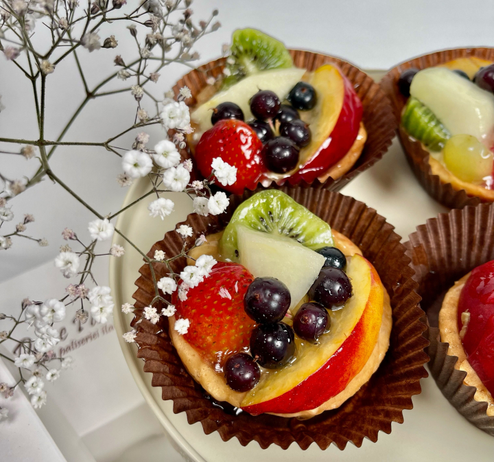 Italia - in prajiturile marca Dolce Parma! Deserturile sunt perfecte atat pentru un Candy Bar de nota zece, cat si pentru o gustare de duminica in familie - FOTO Italia - in prajiturile marca Dolce Parma! Deserturile sunt perfecte atat pentru un Candy Bar de nota zece, cat si pentru o gustare de duminica in familie - FOTO