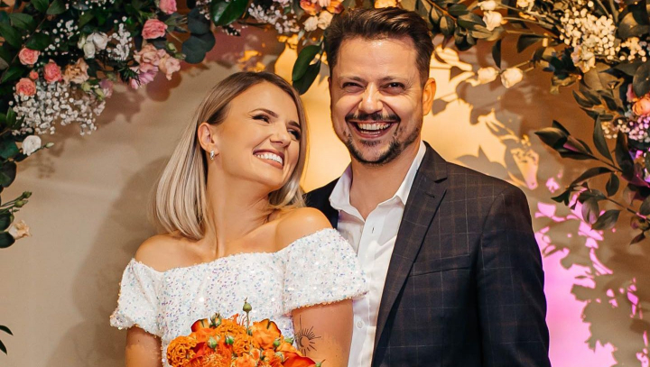 Alexandru si Olga Manciu sarbatoresc nunta de otel! Ce mesaj emotionant i-a transmis bloggerita sotului sau: „M-am indragostit din nou in tine. M-ai vrajit?” Alexandru si Olga Manciu sarbatoresc nunta de otel! Ce mesaj emotionant i-a transmis bloggerita sotului sau: „M-am indragostit din nou in tine. M-ai vrajit?”