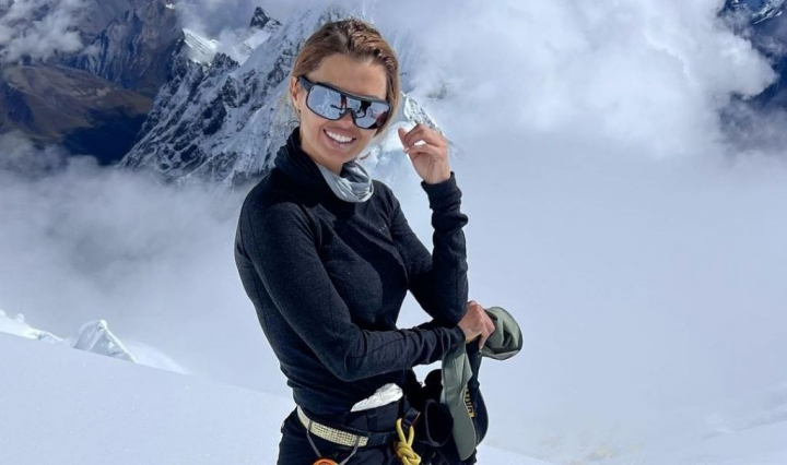 Victoria Bonya a trait momente tragice in timpul expeditiei sale! Afla ce s-a intamplat si de ce vedeta a decis sa ia o pauza: „Acea groaza, traita de toti cei care au fost acolo, cu siguranta va fi greu de uitat” - VIDEO Victoria Bonya a trait momente tragice in timpul expeditiei sale! Afla ce s-a intamplat si de ce vedeta a decis sa ia o pauza: „Acea groaza, traita de toti cei care au fost acolo, cu siguranta va fi greu de uitat” - VIDEO