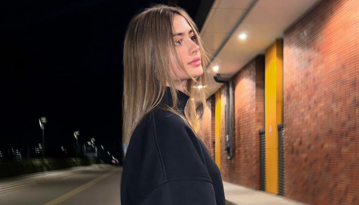 Este o dedicatie? Iuliana Beregoi a lansat un nou single alaturi de un videoclip oficial, in care canta despre o „altfel” de relatie: „Abia astept sa il ascultati” - VIDEO Este o dedicatie? Iuliana Beregoi a lansat un nou single alaturi de un videoclip oficial, in care canta despre o „altfel” de relatie: „Abia astept sa il ascultati” - VIDEO