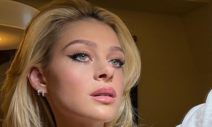 Prima imagine cu Victoria Beckham si nora sa, dupa ce s-a scris ca cele doua nu se suporta Prima imagine cu Victoria Beckham si nora sa, dupa ce s-a scris ca cele doua nu se suporta