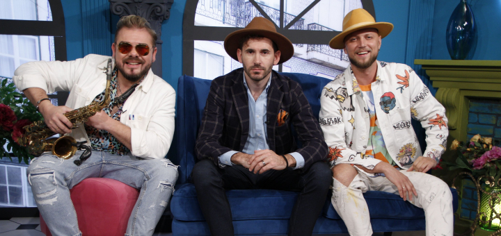 Se cunosc de mai bine de 15 ani, insa abia acum au decis sa colaboreze pe plan muzical! Formatia Sunstroke Project si Vladimir Fotescu vin cu o premiera spectaculoasa pentru toti fanii lor: „Vocile sunt diferite, insa talentul e acelasi” - VIDEO