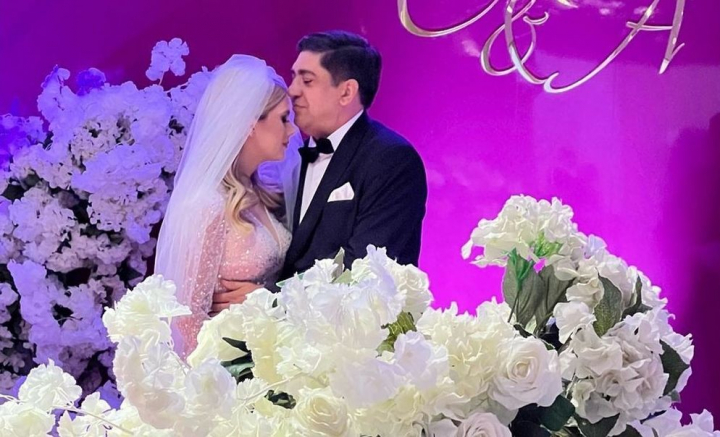 „E o legatura mai mare dintre fiu si mama”. Corneliu Botgros -  dezvaluiri emotionante de la nunta sa. Artistul spune ca a simtit prezenta mamei sale, Lidia Bejenaru - VIDEO