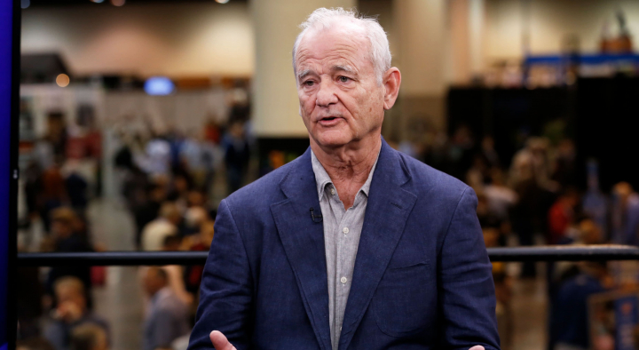 Renumitul actor din „Ghostbusters”, Bill Murray a fost acuzat de hartuire sexuala: „O saruta peste tot, iar mai apoi a urcat pe ea”