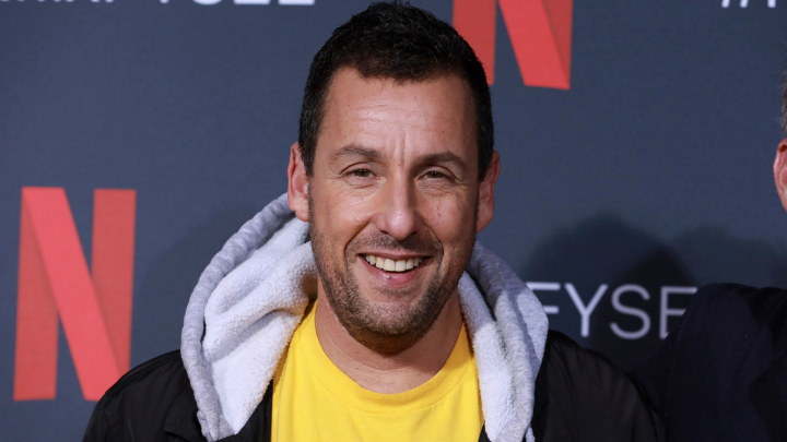 Adam Sandler si-a mai cumparat o casa! Vezi cum arata vila pe care a platit 4,1 milioane de dolari - FOTO