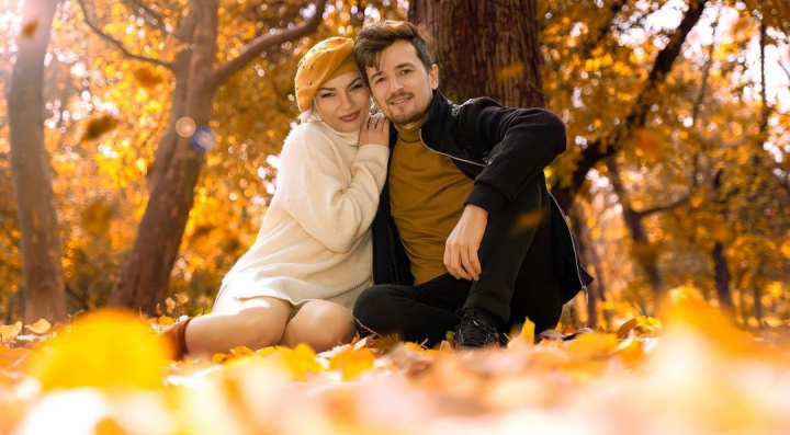 Duet neasteptat! Radu Sirbu impreuna cu sotia sa au lansat o piesa despre dragostea lor! Vezi cat de bine suna „Daca tu ramai”: „E plina de iubire! Ascultati si fiti iubiti, dragilor” - VIDEO