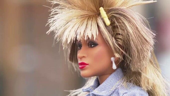 Tina Turner, transformata in papusa Barbie pentru celebrarea a 40 de ani de la lansarea „What's love got to do with it”
