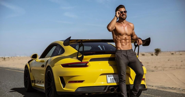 Celebrul moldovean, Victor Suiu - surpriza neasteptata pe strazile din Dubai! Vezi pe cine a intalnit modelul - FOTO