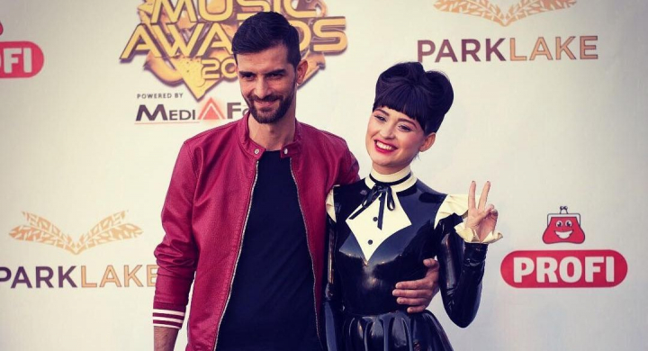 Irina Rimes - detalii nestiute despre casatoria cu interpretul Andi Banica. Ea a fost cea care l-a cerut in casatorie pe fostul sot - VIDEO Irina Rimes - detalii nestiute despre casatoria cu interpretul Andi Banica. Ea a fost cea care l-a cerut in casatorie pe fostul sot - VIDEO