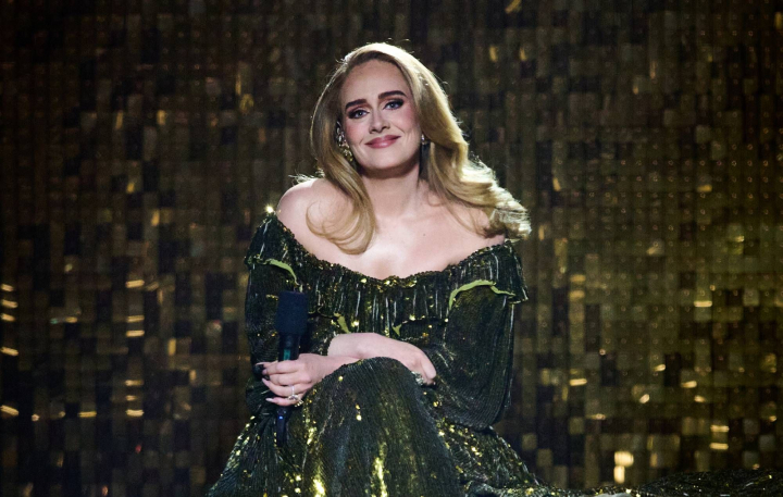 Adele ia o pauza de la muzica pentru a merge la facultate: „Imi doresc foarte mult sa obtin o diploma in literatura engleza” Adele ia o pauza de la muzica pentru a merge la facultate: „Imi doresc foarte mult sa obtin o diploma in literatura engleza”