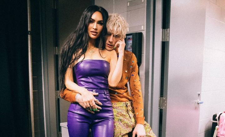 Megan Fox a afirmat ca isi doreste copii de la logodnicul sau, Machine Gun Kelly: „Sunt doar doua optiuni...” Megan Fox a afirmat ca isi doreste copii de la logodnicul sau, Machine Gun Kelly: „Sunt doar doua optiuni...”