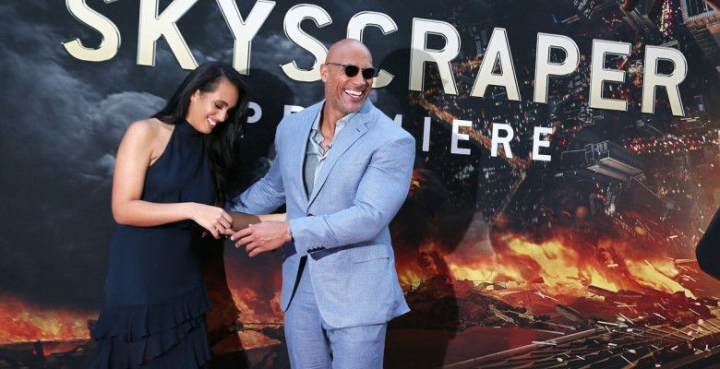 Fiica cea mare a lui Dwayne Johnson si-a facut debutul in wrestlingul profesionist. Ce nume si-a luat, dupa ce a decis sa calce pe urmele celebrului ei tata - VIDEO
Fiica cea mare a lui Dwayne Johnson si-a facut debutul in wrestlingul profesionist. Ce nume si-a luat, dupa ce a decis sa calce pe urmele celebrului ei tata - VIDEO