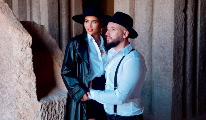 Au sarbatorit pentru prima data Halloween-ul! Vezi in ce costume s-au deghizat Tatiana si Ilie Maxian: „Toata ziua a fost dedicata acestui outfit” - VIDEO Au sarbatorit pentru prima data Halloween-ul! Vezi in ce costume s-au deghizat Tatiana si Ilie Maxian: „Toata ziua a fost dedicata acestui outfit” - VIDEO