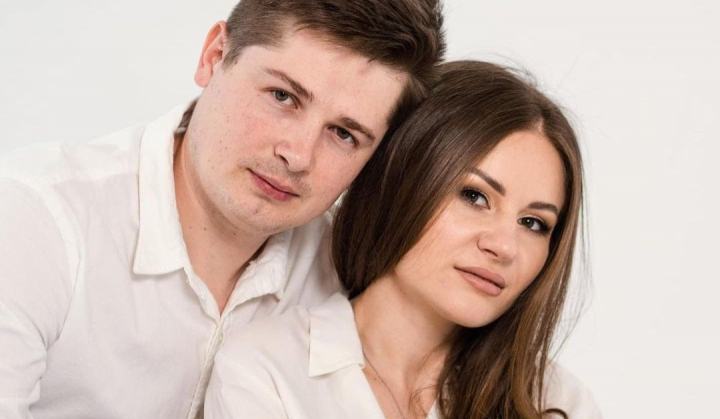 Tatiana Spinu si sotul ei sarbatoresc nunta de flori! Vezi cum aratau mirii acum 4 ani, dar si ce tinute au purtat in ziua in care si-au unit destinele - FOTO