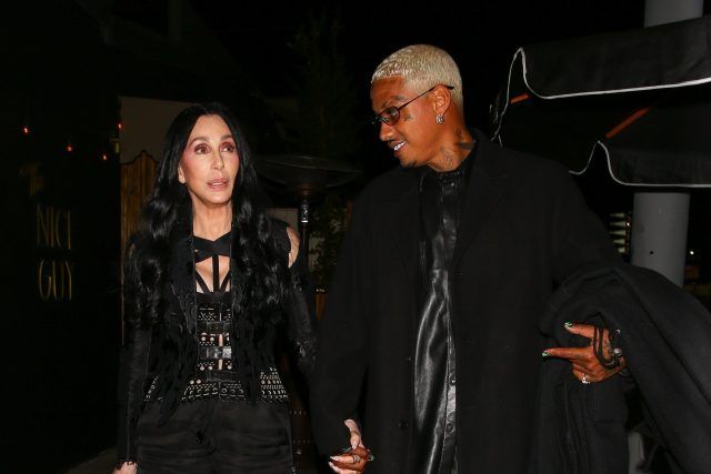 Iubirea nu tine cont de varsta! Cher a dezvaluit ca este intr-o relatie cu un barbat cu 30 de ani mai tanar decat ea