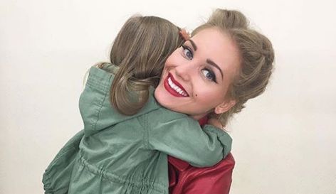 Kristina Asmus - fotografie rara alaturi de fiica sa! Vezi cat de mult a crescut Anastasia: „Copia exacta a mamei sale” - FOTO Kristina Asmus - fotografie rara alaturi de fiica sa! Vezi cat de mult a crescut Anastasia: „Copia exacta a mamei sale” - FOTO