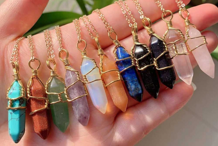 Fiecarui semn zodiacal i se potriveste o anumita amuleta, menita sa-i aduca protectie si noroc! Afla care talisman ti s-ar potrivi cel mai mult Fiecarui semn zodiacal i se potriveste o anumita amuleta, menita sa-i aduca protectie si noroc! Afla care talisman ti s-ar potrivi cel mai mult