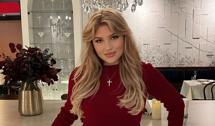 Cu siguranta nu ai mai vazut-o asa! Vezi cum a aparut bloggerita Vlada Botan in ultima sa publicatie pe retelele sociale - FOTO Cu siguranta nu ai mai vazut-o asa! Vezi cum a aparut bloggerita Vlada Botan in ultima sa publicatie pe retelele sociale - FOTO