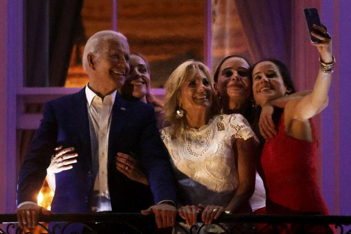 Nunta la Casa Alba! Cine s-a casatorit cu o zi inainte ca presedintele sa implineasca 80 de ani Nunta la Casa Alba! Cine s-a casatorit cu o zi inainte ca presedintele sa implineasca 80 de ani