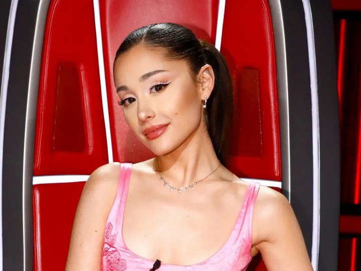 Ariana Grande surprinde cu o noua transformare spectaculoasa de look. Si-a vopsit parul blond: „Esti uimitoare” - FOTO Ariana Grande surprinde cu o noua transformare spectaculoasa de look. Si-a vopsit parul blond: „Esti uimitoare” - FOTO