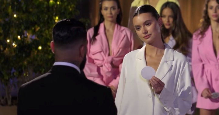 Fosta participanta a show-ului „Holostyak” s-a casatorit! Vezi ce tinuta deosebita a ales sa poarte Katya Golden in aceasta zi speciala - FOTO Fosta participanta a show-ului „Holostyak” s-a casatorit! Vezi ce tinuta deosebita a ales sa poarte Katya Golden in aceasta zi speciala - FOTO