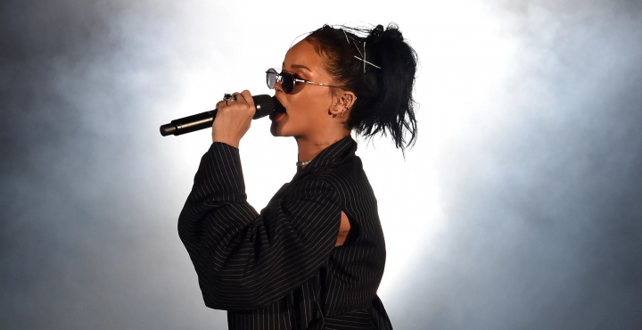 O legenda vie! In curand se va lansa un film documentar despre revenirea Rihannei pe scena dupa sase ani de pauza