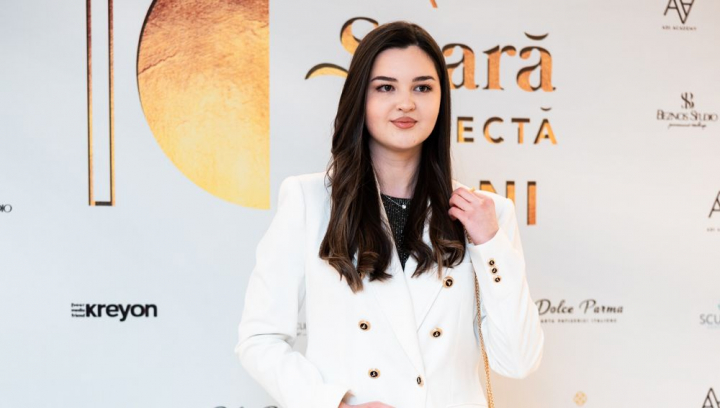 A felicitat echipa „O Seara Perfecta” intr-un mod deosebit! Andreea Cuciuc a compus o piesa despre implinirea a 10 ani de la lansarea emisiunii. Vezi cat de bine suna aceasta - VIDEO