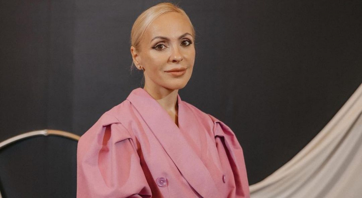 Ce nu ar ierta niciodata Xenia Bugneac, dar si ce ar face cu un milion de euro? Vezi cat de sincera a fost stilista si cum a raspuns la intrebari - VIDEO