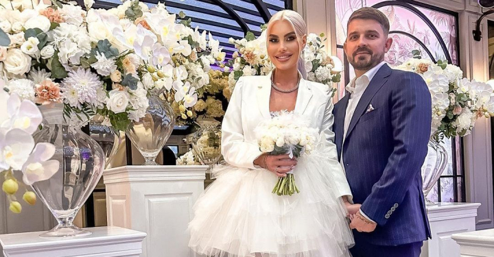 „Un cuplu minunat!” Laura Vetty - sedinta foto alaturi de sotul sau. Vezi cat de indragostiti sunt acestia - FOTO