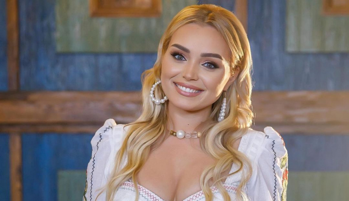 Asa mama, asa fiica! Cornelia Stefanet alaturi de mama ei, intr-o fotografie rara: „La multi ani! Te iubesc cu tot sufletul meu si iti doresc sa...” - FOTO Asa mama, asa fiica! Cornelia Stefanet alaturi de mama ei, intr-o fotografie rara: „La multi ani! Te iubesc cu tot sufletul meu si iti doresc sa...” - FOTO