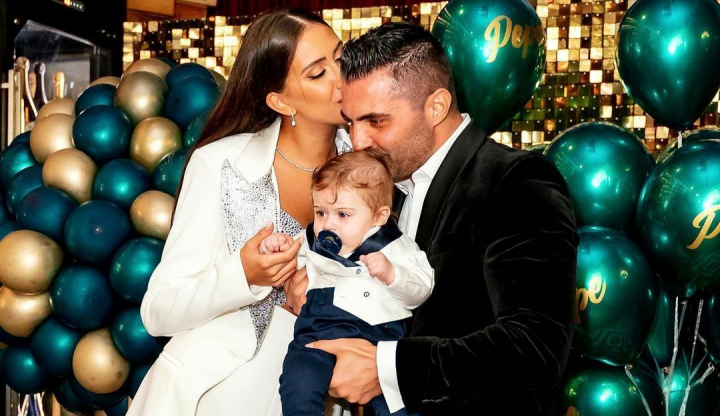 Pepe, fotografii de colectie alaturi de cei trei copii. Ce moment important a surprins artistul: „Primul bradut din viata lui” - FOTO Pepe, fotografii de colectie alaturi de cei trei copii. Ce moment important a surprins artistul: „Primul bradut din viata lui” - FOTO