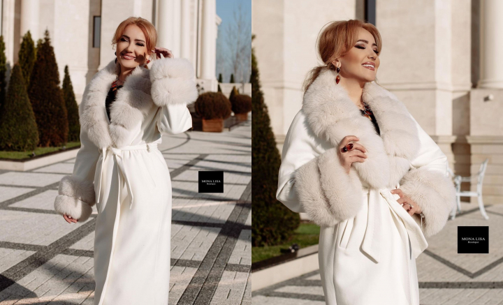 Are in garderoba sa circa 20 de paltoane, insa nu ar refuza sa-si mai adauge cateva in colectia sa! Adriana Ochisanu impreuna cu stilista Korina Ankin au mers la shopping la Mona Lisa Boutique. Vezi ce si-a ales interpreta - VIDEO Are in garderoba sa circa 20 de paltoane, insa nu ar refuza sa-si mai adauge cateva in colectia sa! Adriana Ochisanu impreuna cu stilista Korina Ankin au mers la shopping la Mona Lisa Boutique. Vezi ce si-a ales interpreta - VIDEO